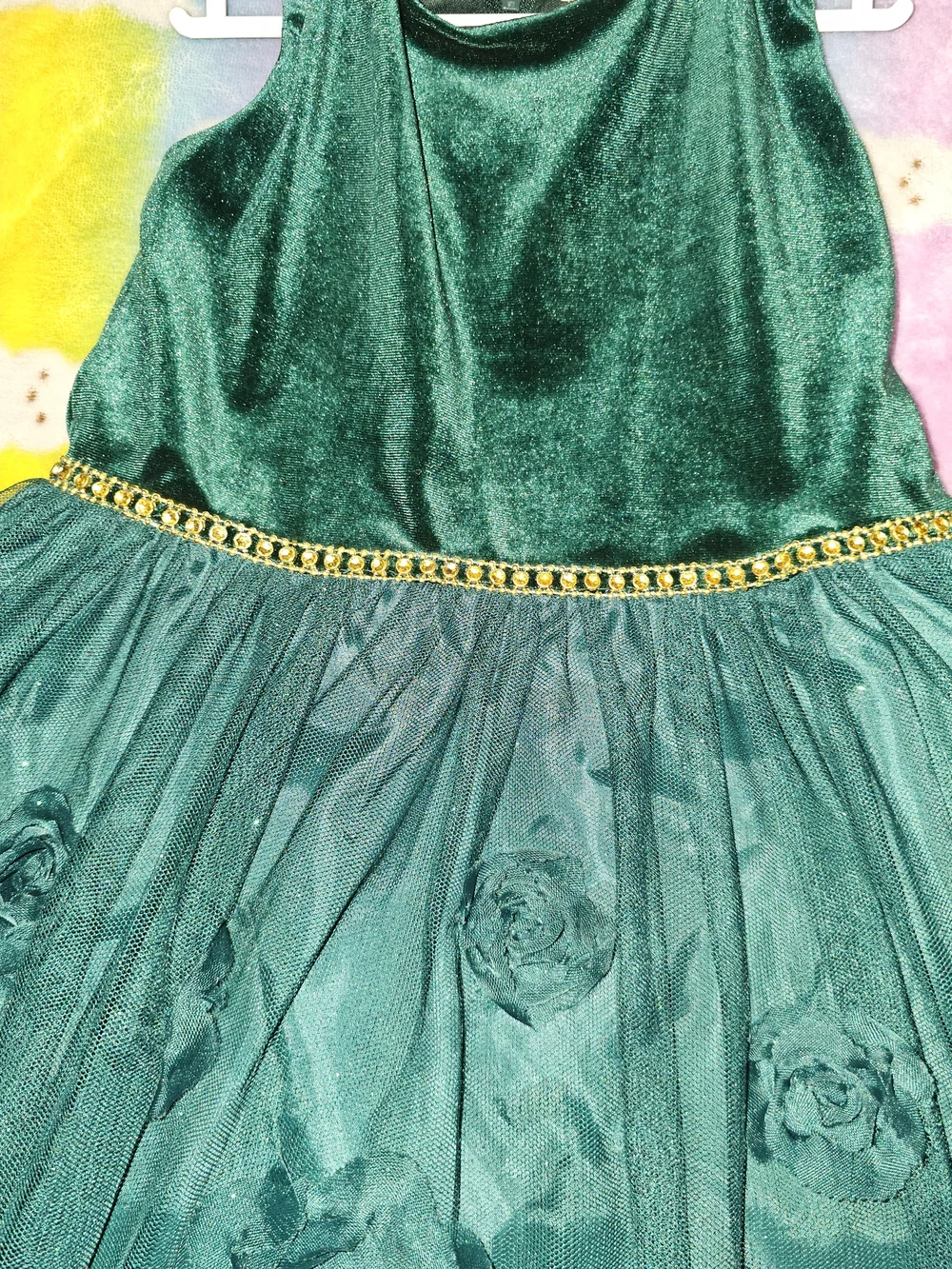 Nannette charming emerald